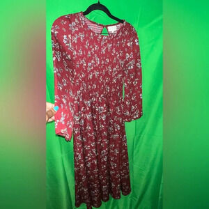 Melloday Floral midi dress size Medium